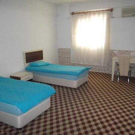 Konak Hotel Mut エクステリア 写真