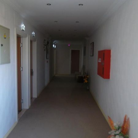 Konak Hotel Mut エクステリア 写真