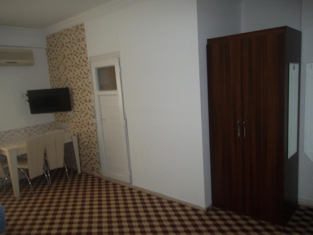 Konak Hotel Mut エクステリア 写真