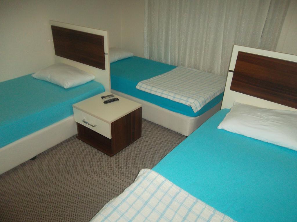 Konak Hotel Mut エクステリア 写真