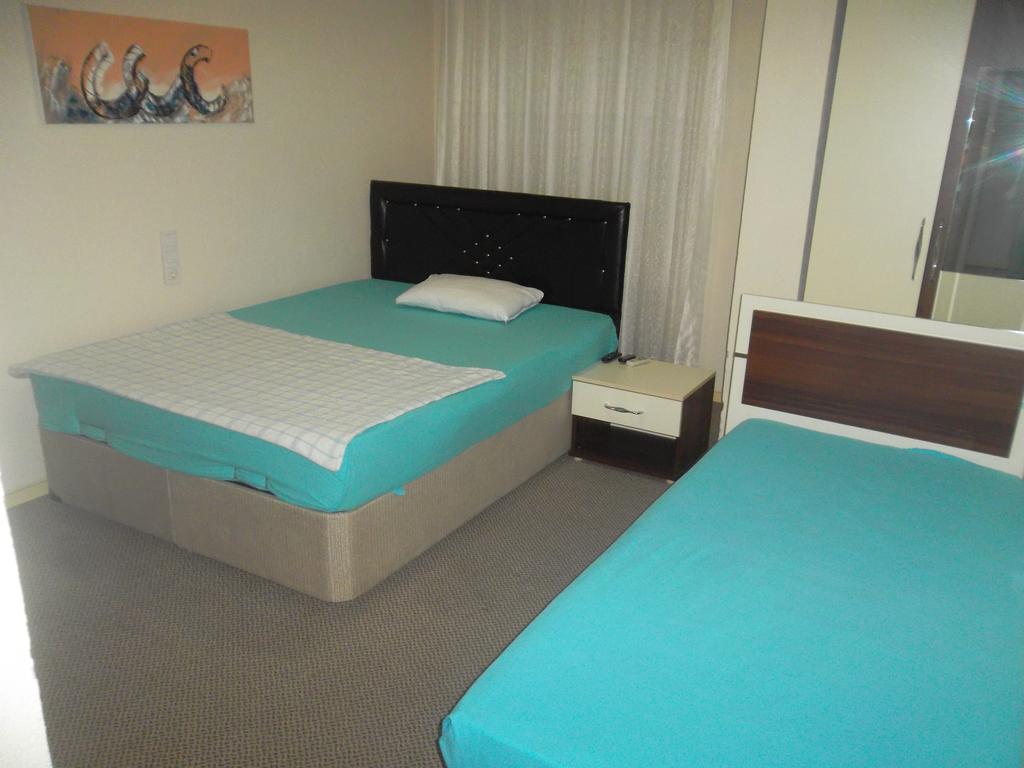 Konak Hotel Mut エクステリア 写真