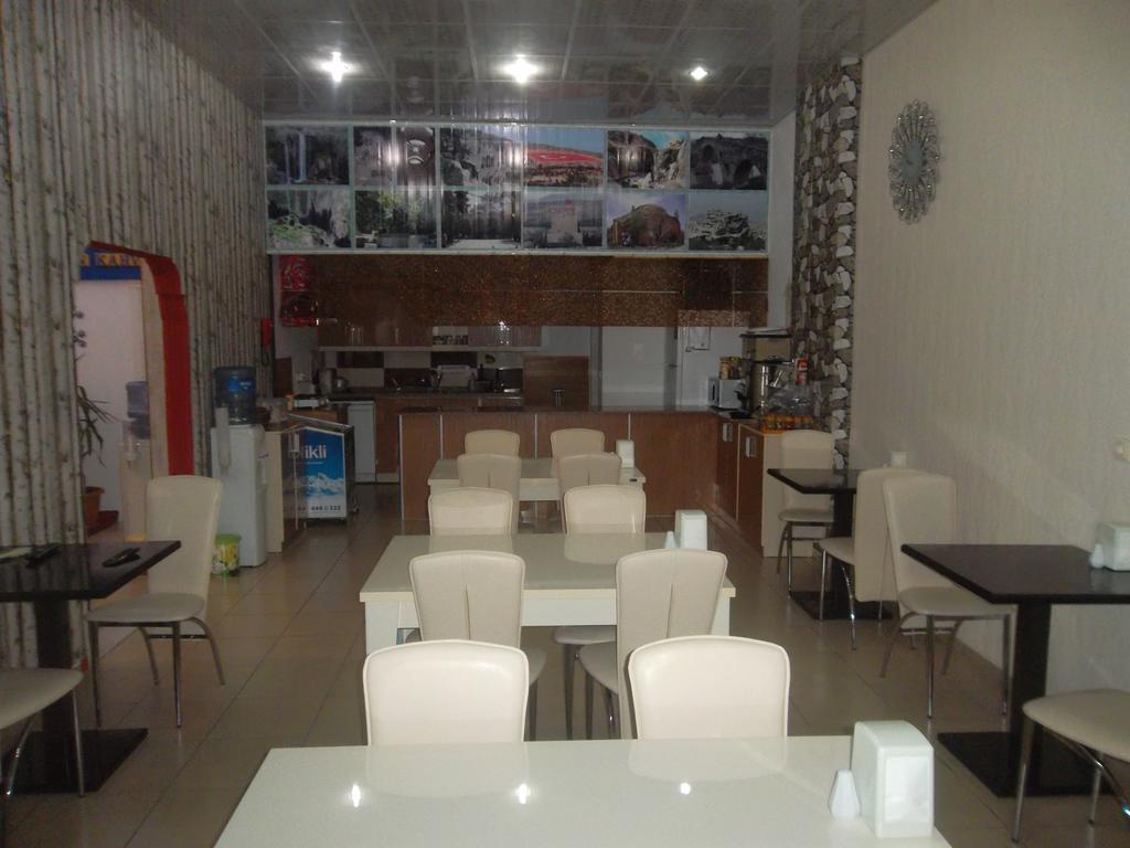 Konak Hotel Mut エクステリア 写真